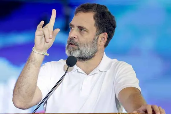 “Rs. 2,500 For  woman” - Sonia promised in Telangana