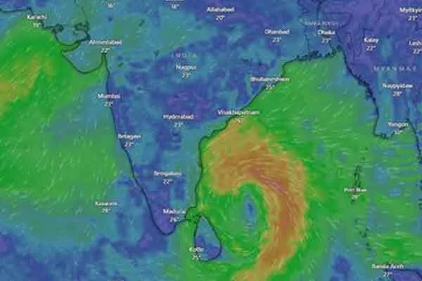 mick jam cyclone forming on next 24 hours 