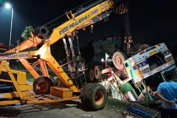 accident on Trichy-Chennai National Highway! 