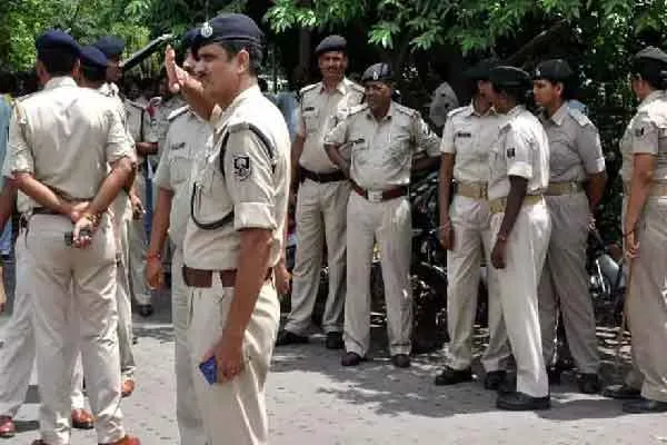 Chicken theft case; 1000 police gathered in the city!