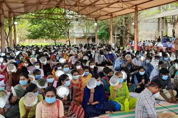 Chidambaram Medical College hostel for medical students locked .. food stop ..!