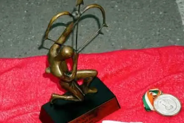 Vinesh Phogat, the player who left the Indian government awards on the road!