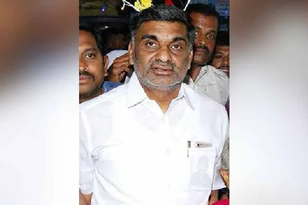 K.C. Veeramani condemn dmk government 
