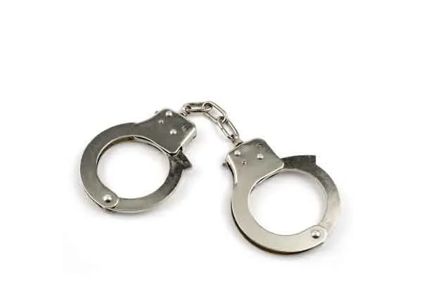 Two arrested for fraudulently Rs 9.17 lakh to work abroad