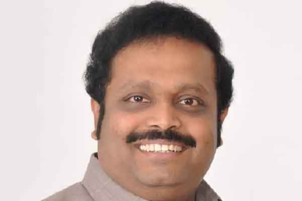 Kathir Anand filed nomination