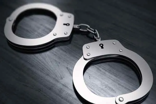 8 arrested for hunting wild animals
