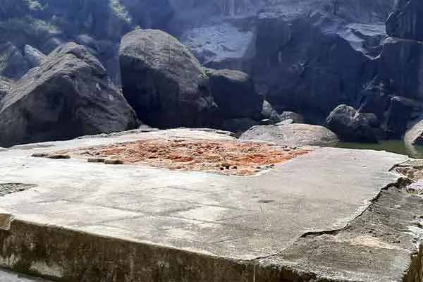  rain flood ... Agasthiyar statue was blown away ...