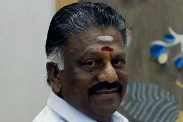 Velallar people Road block  in periyakulam 
