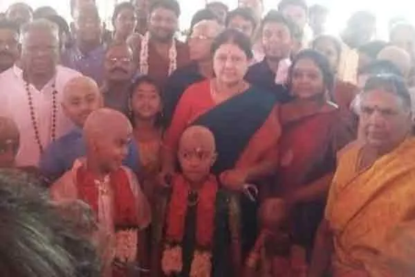 Sasikala visited tanjor to attend family function 