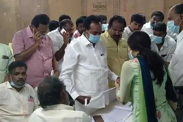 Officers open sealed security room .. Collector clarifies candidates' suspicions ..!