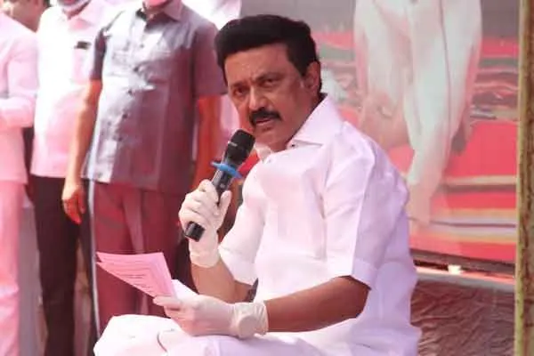 AIADMK complains to SP on woman who comment about OPS in Stalin's gramasaba meeting 
