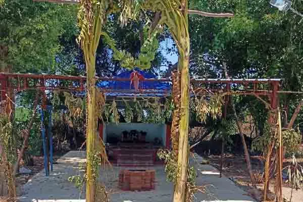 Police made collection to build temple in trichy 