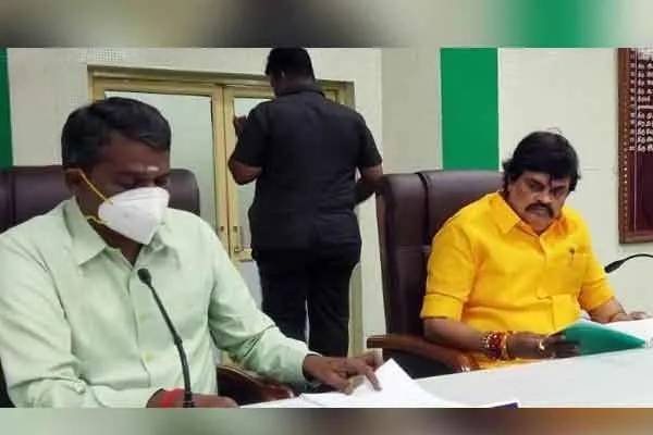 Virudhunagar Achankulam crackers accident collector and minister 