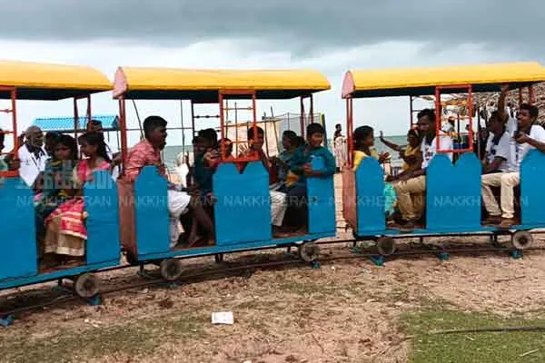 Youth group Baratha Paravaigal in puthukottai 