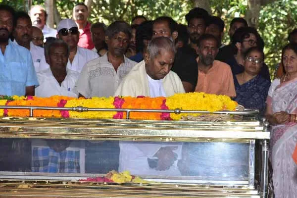 Bhavadharani's was cremated at Lower Camp!