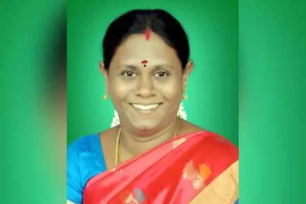 Did the female MLA buy Rs 2 crore for the Edappadi  trust vote 