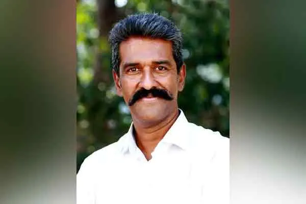 MNM Former vice president Mahendran removes party office  