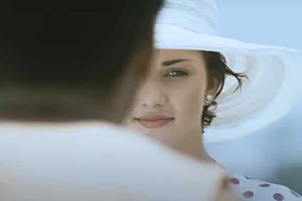 Sakla unmasks Na. Muthukumar's 'Pookal Pookkum Tharunam...' song 