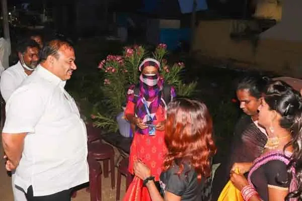 Mobile restaurant started by transgender people ..! MLA Inigo Iruthayaraj Congratulations 