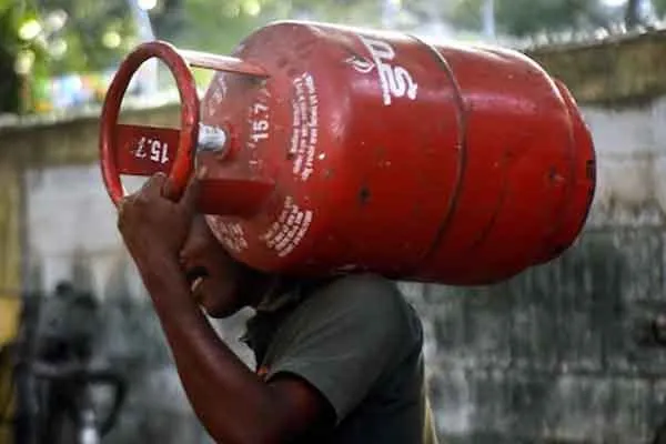 Gas price high public in panic 