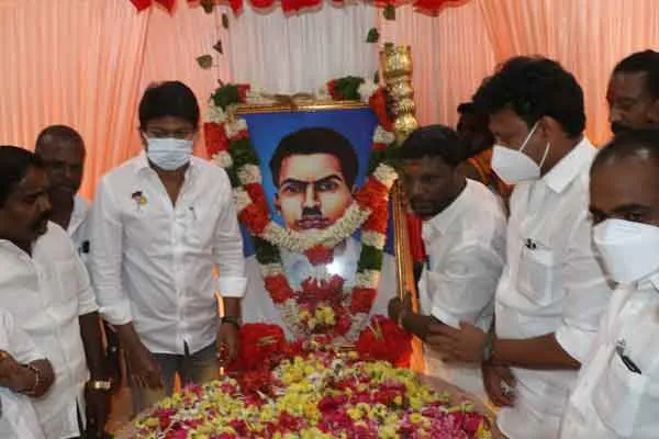 Udayanithi Stalin pays tribute to Emmanuel Sekaran ..!