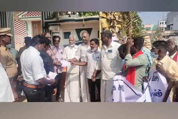 Procession to declare Vriddhachalam as a district!