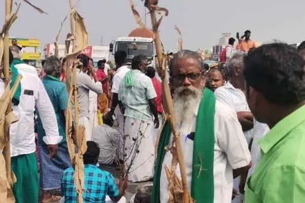 Farmers struggle  on National Highway!