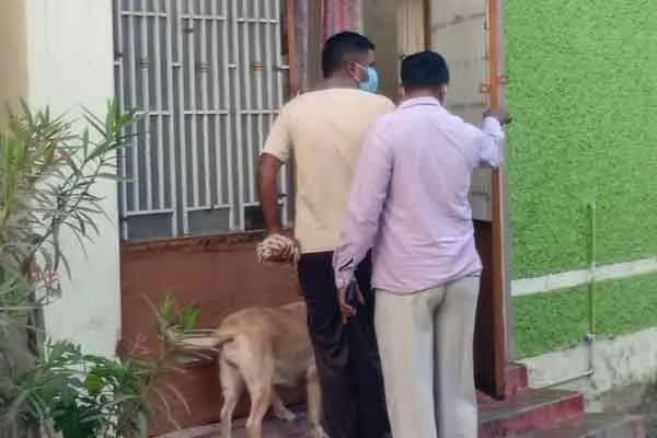 25 pound jewelry robbery! Fire robbers to hide traces!