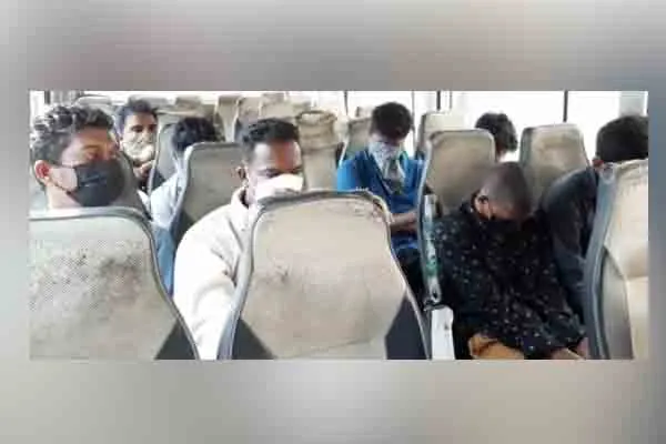 Nine persons from Andhra Pradesh, Kerala and Tamil Nadu arrested for   cannabis