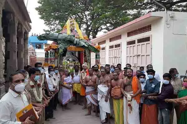 Thaipusam at Palani Murugan Temple  held without devotees!