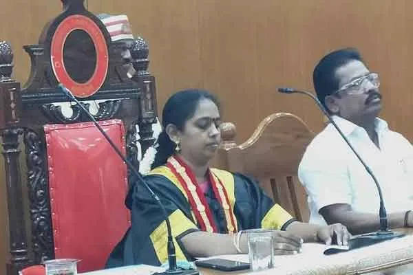 ADMK condemns property tax hike at corporation meeting BJP walkout!