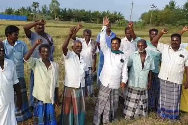 Farmers demand with single rupee on forehead!