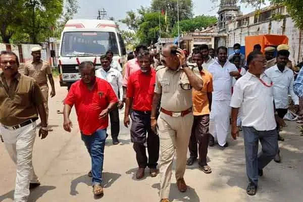 Non-Brahmins should not be ordained - Priests 