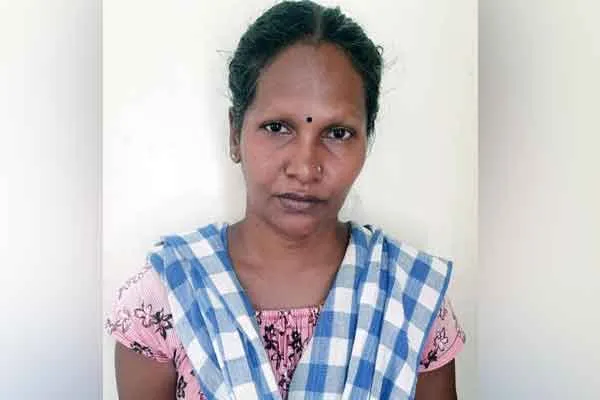 Nellai old lady death case police arrested her granddaughters 