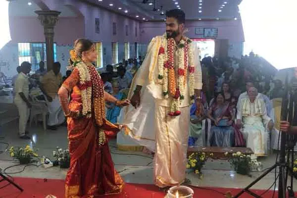 Cuddalore youngster married Landon girl  