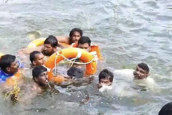 Youth passes away  Police are investigating ..!