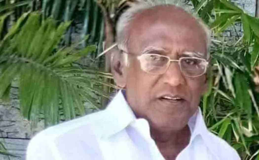 Theni District admk member supporting eps  