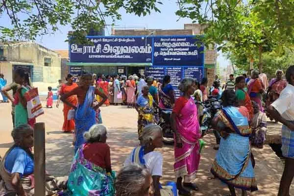 Is there a plan to disable the 100 day program? - Beneficiaries involved in the bus blockade!