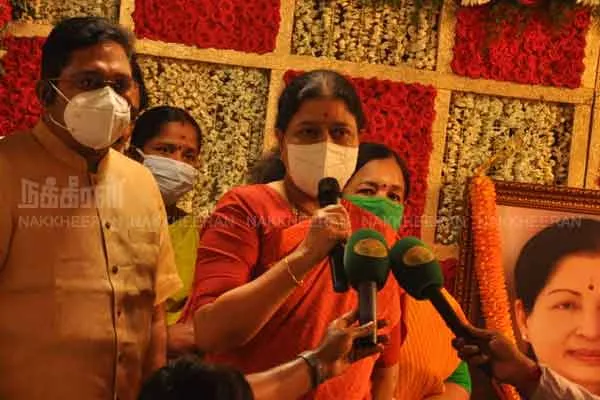 Sarathkumar meets MNM Leader Kamal is this plan of sasikala 