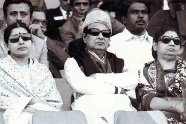 ADMK History repeats on OPS issue 