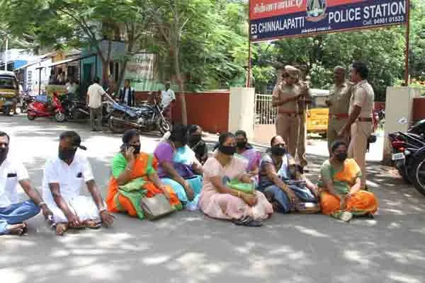 ward members Complaining The husband of the chairman of the municipal council threatened 