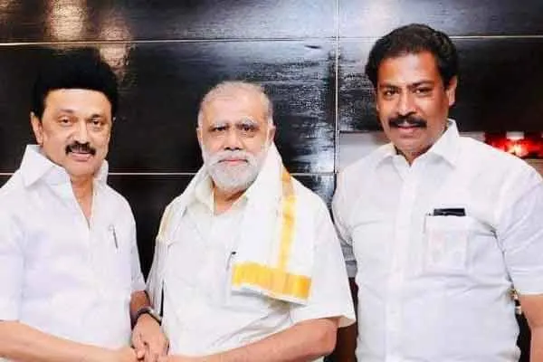 Birthday of Minister I. Periyasamy; Wife and daughter pull a golden chariot and worship