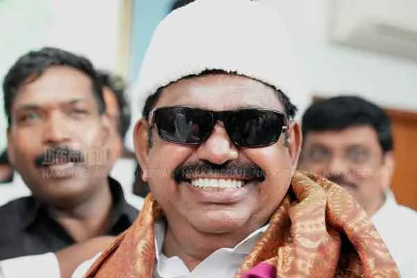 OPS And Sasikala meeting at june 7 in Vaithilingam son marriage 