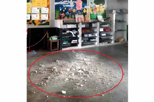 Delay in repair! The roof of the elementary school that fell!