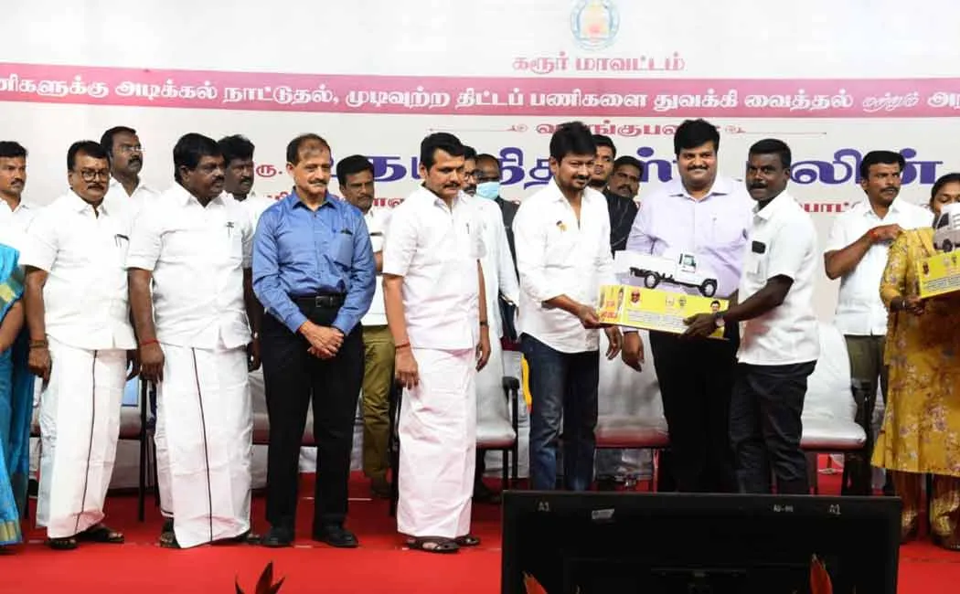 minister udhayanithi stalin talk in karur