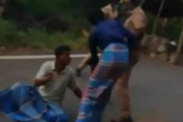 Farmer passes away in police attack near Salem; S.I. Action Arrested!