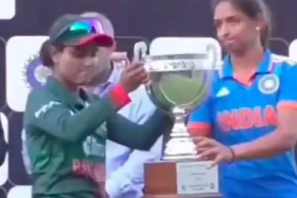Harmanpreet Kaur who behaved indecently; A viral video