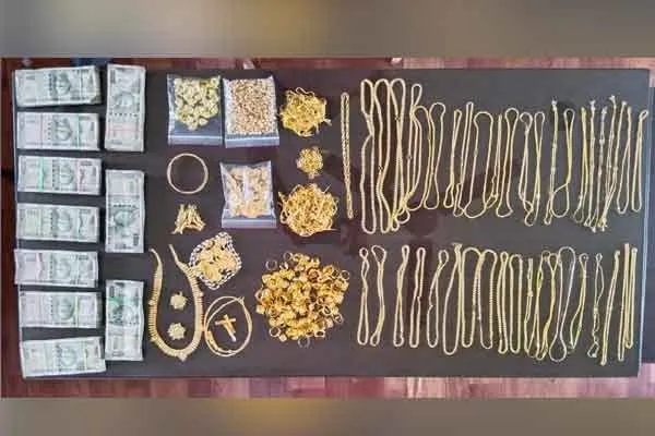 The tact of jewelry! Robbers caught by the police