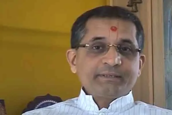 Is Modi government shattering youth's IAS - IPS dream? Controversy over new chairman!