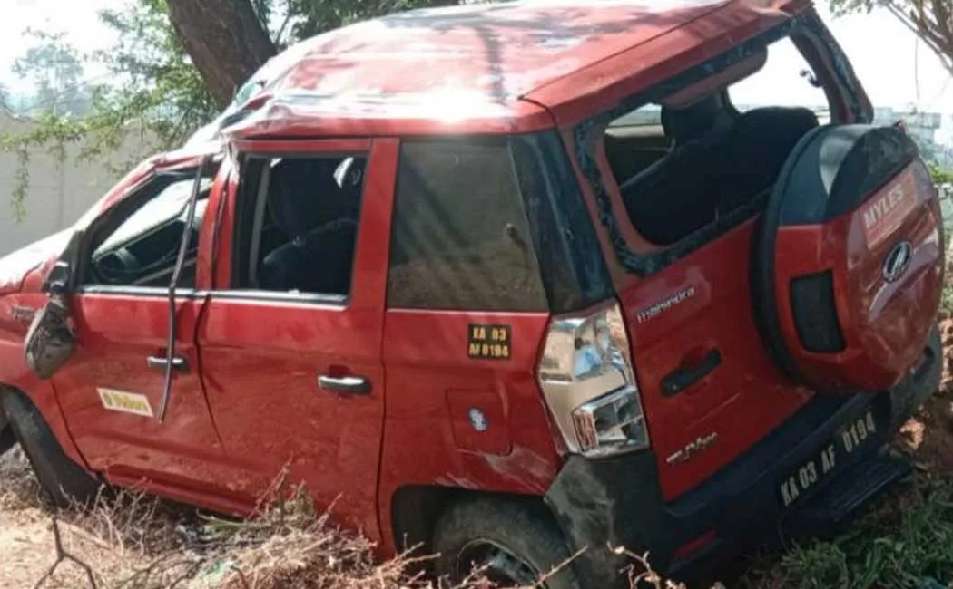 3 school students passed away in a road accident in Vaniyambadi